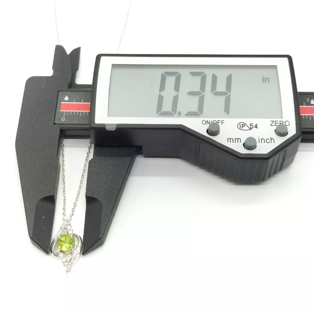 Stunning Peridot with Diamonds and white gold chain - Picture 7 of 12